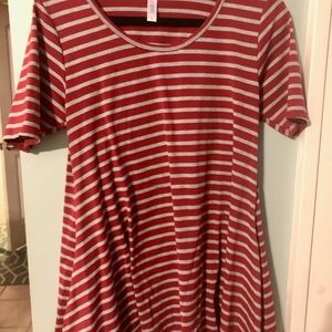 [Lularoe] Small Perfect Tee